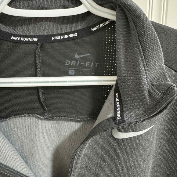 Nike Running 1/4 Zip Shirt Sz Medium - Picture 2 of 3